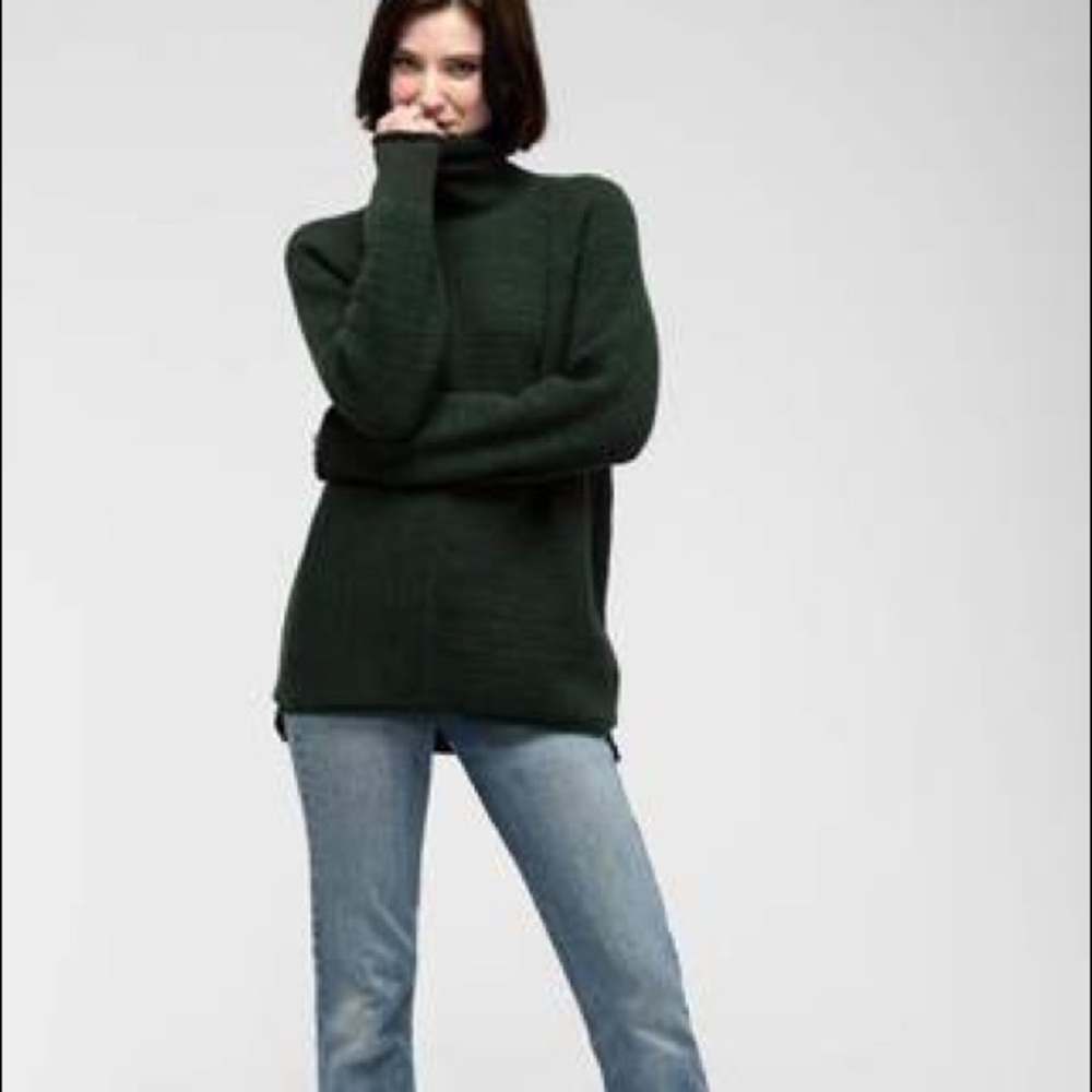 Nau MANTYL TURTLE NECK SWEATER spruce